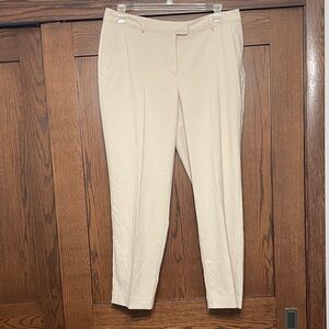 Lady Hagen Golf Cream Ankle Pants